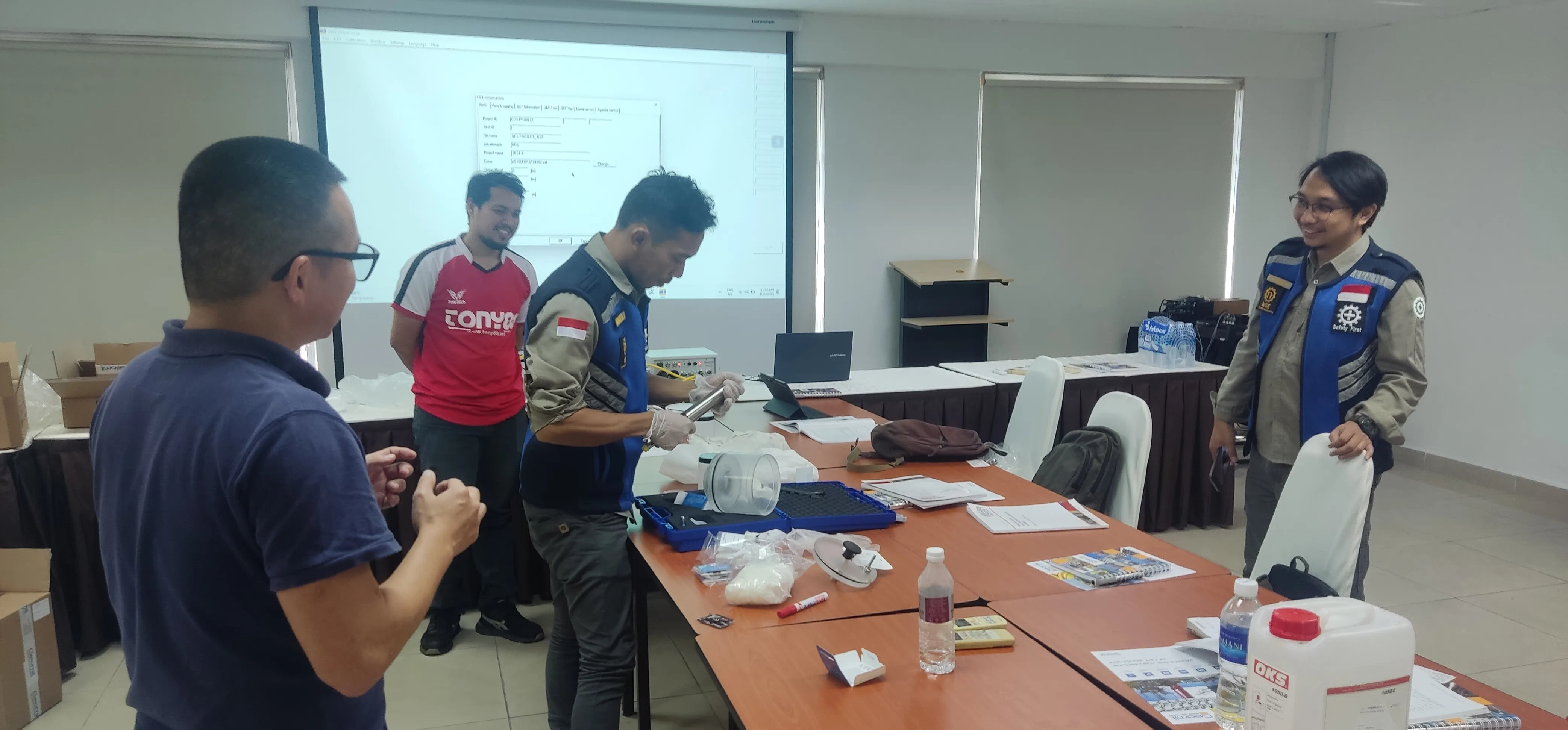 CPTu Training at Geomil Equipment B.V.